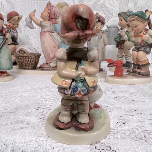 COPY - ❤️TM2 ‘Goose Girl’ Hummel #47 3/0 - Picture 3 of 7